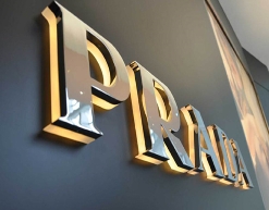 不銹鋼發(fā)光字7